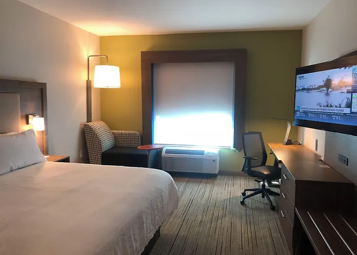 Holiday Inn Express & Suites Raleigh Airport - Brier Creek By Ihg