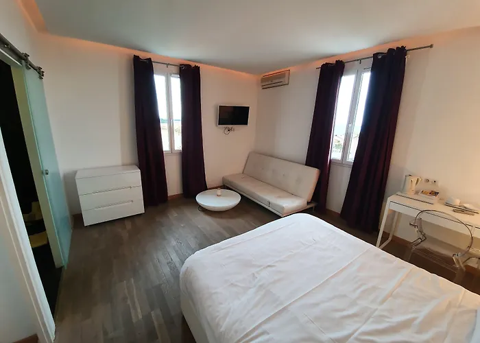 Hôtel Les 3 Terrasses