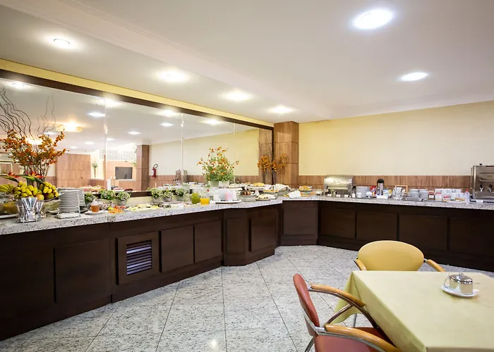 Barbur Center Hotel