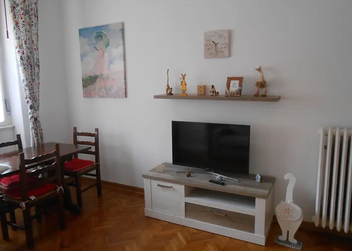 Appartamento In Centro Con Wifi E Posto Auto In Garage