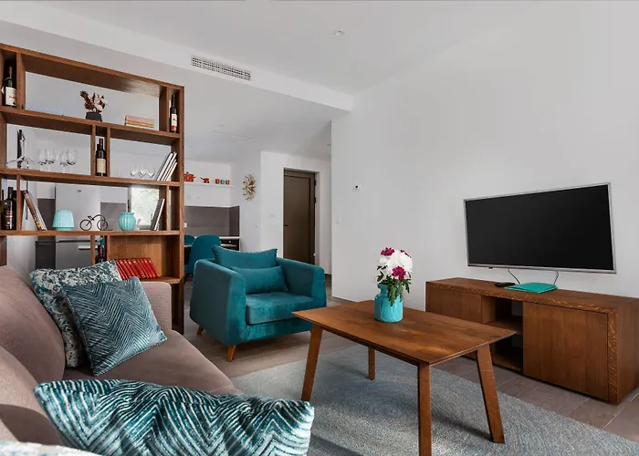 Hotel Eleven
