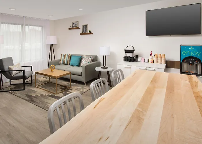 Woodspring Suites Seattle Tukwila