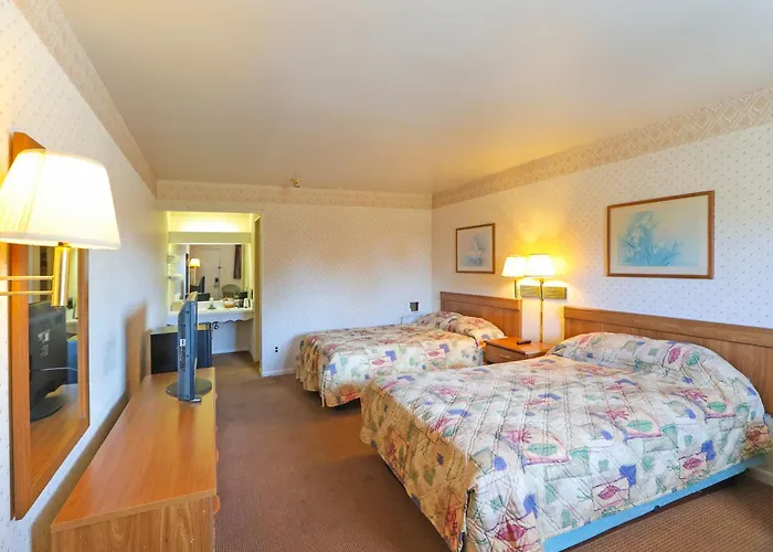 Hotel O Relax Inn Lewisburg Near I-64
