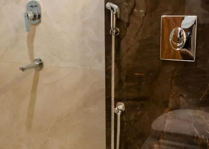 Hotel Kartik Palace