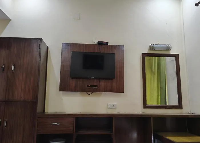 Hotel Pramod Palace