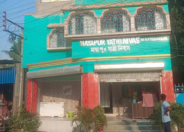 Mayapur Yatri Nivas