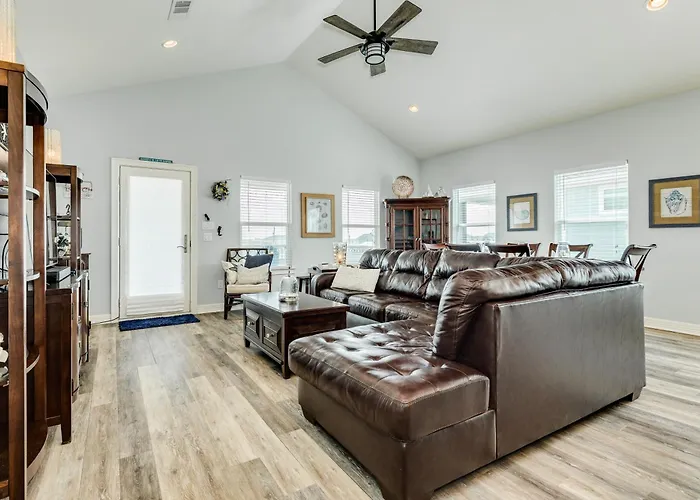 Prime Steps To Beach Large Deck Pet Friendly