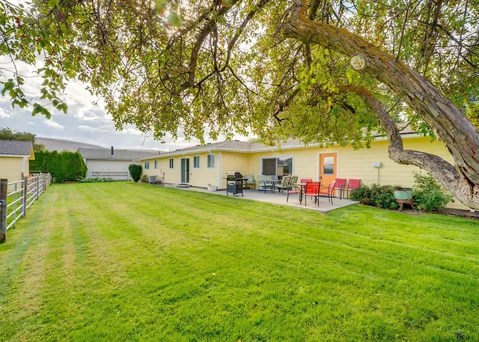 Yakima Wine Country Haven: Near Hiking & Fishing!