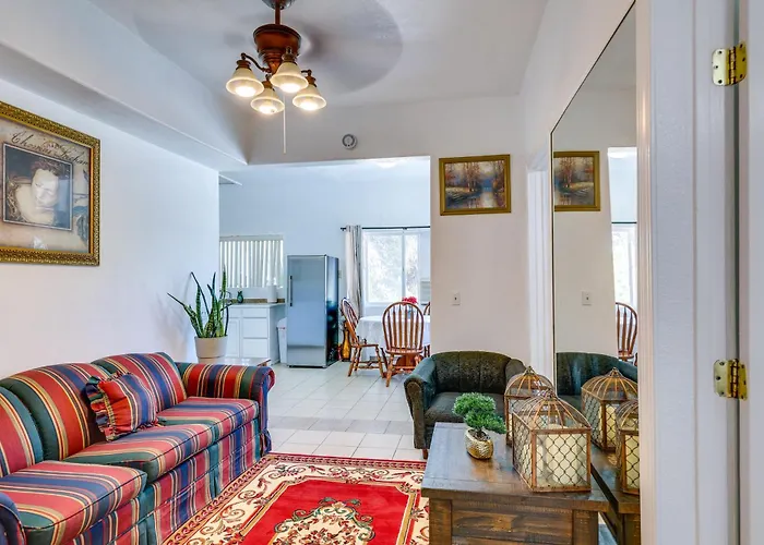 Lake Elsinore Apt 4 Mi To Water: Pets Welcome!