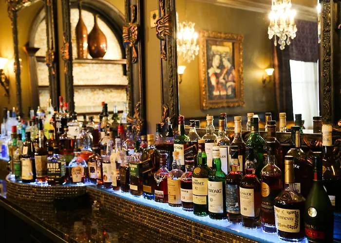 The Detroit Club