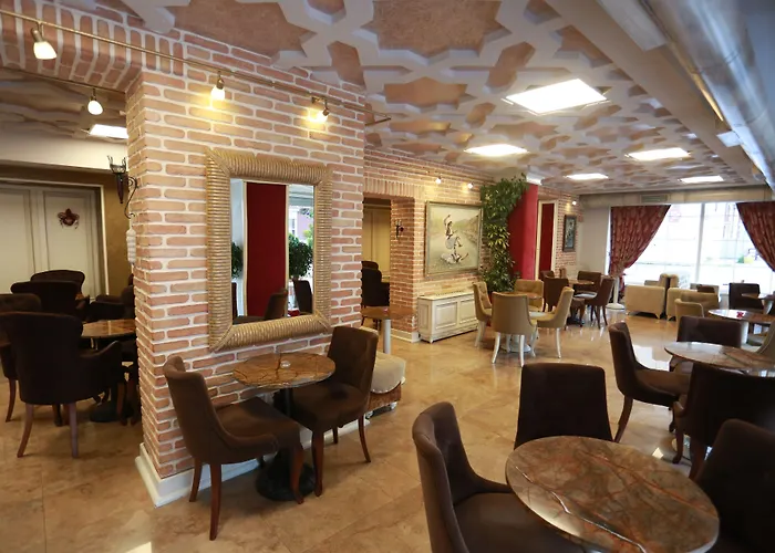 Hotel Hymeti'S Palace