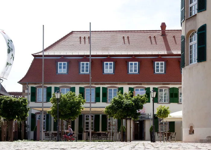 Schlosshotel Bergzaberner Hof