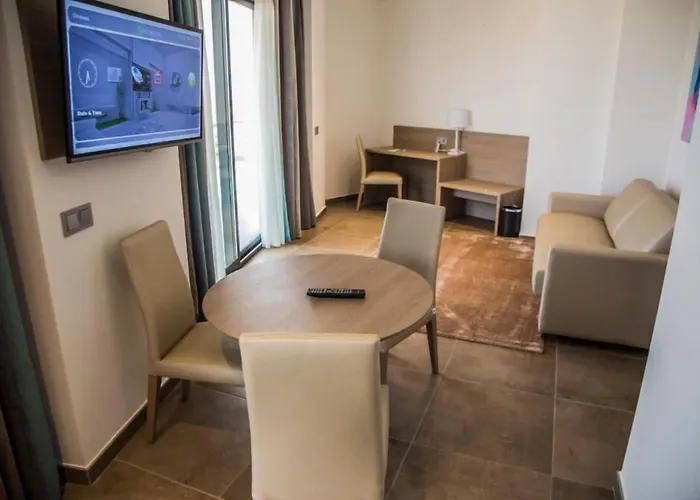 Az Hotels Zephyr
