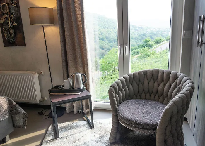 Hotel-Restaurant-Weingut Kapellenhof