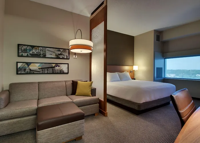 Hyatt Place Iowa City Downtown