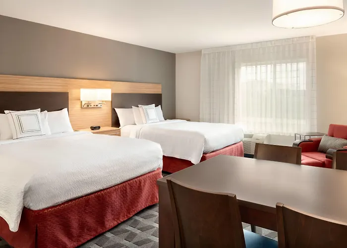 Towneplace Suites By Marriott Milwaukee Grafton