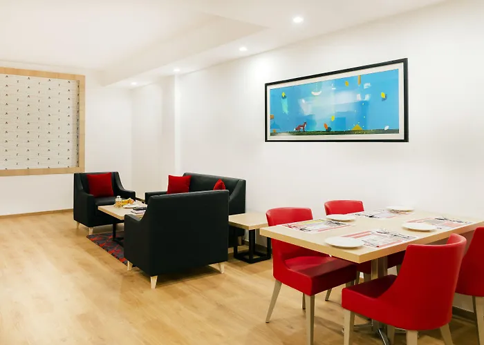 Red Fox By Lemon Tree Hotels, Dehradun