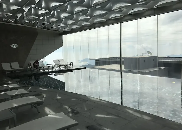 Sky D'Mont Suites