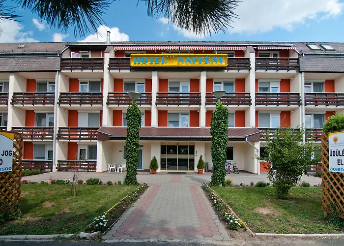 Napfeny Hotel