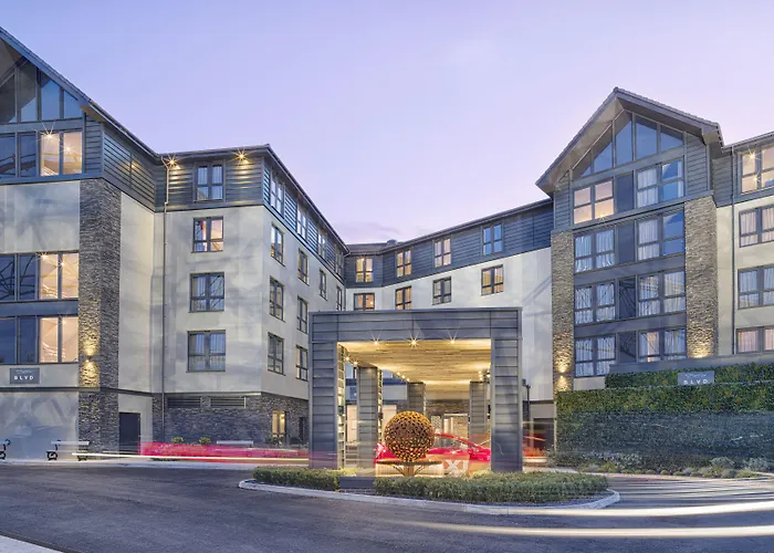 Boulevard Hotel