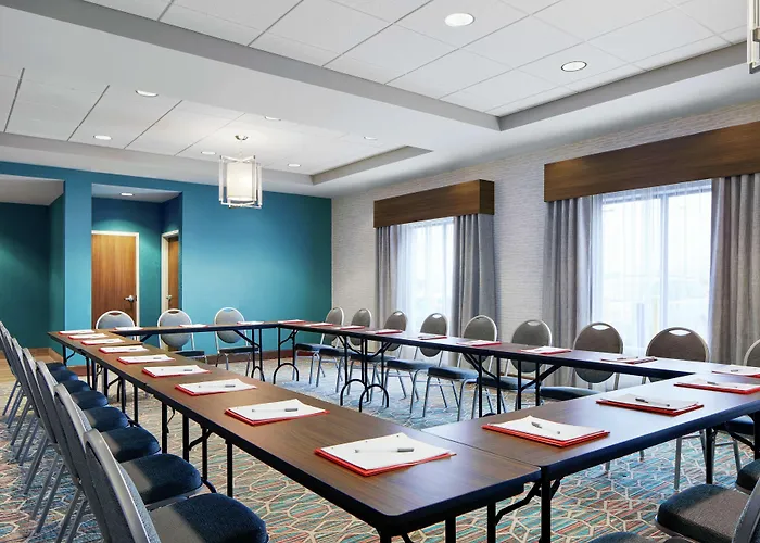 Hampton Inn & Suites Chicago/Waukegan