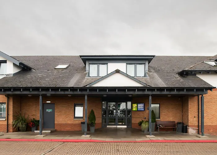 Holiday Inn Express Edinburgh Airport By Ihg