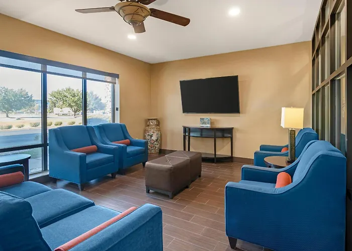 Comfort Suites Savannah Gateway I-95