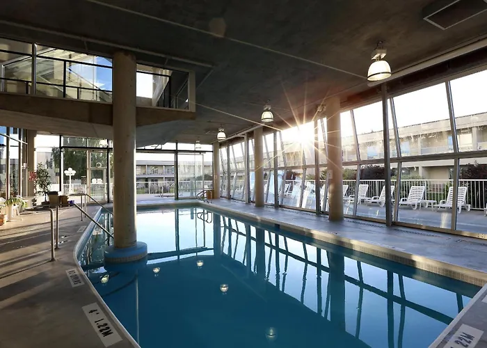 Best Western Plus Kelowna Hotel&Suites