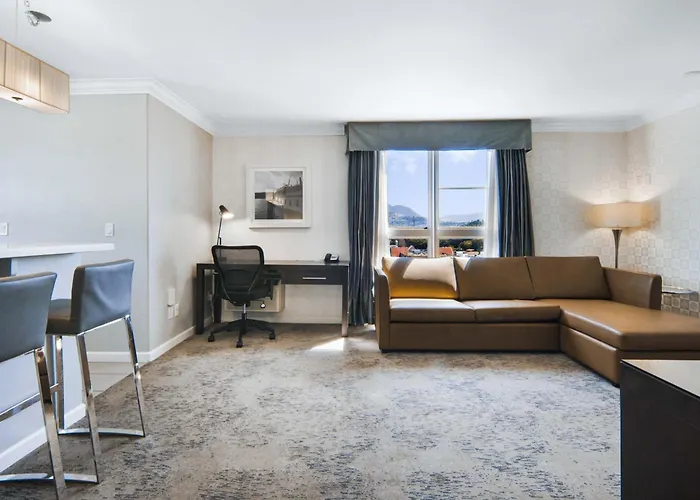 Sandman Hotel & Suites Kelowna