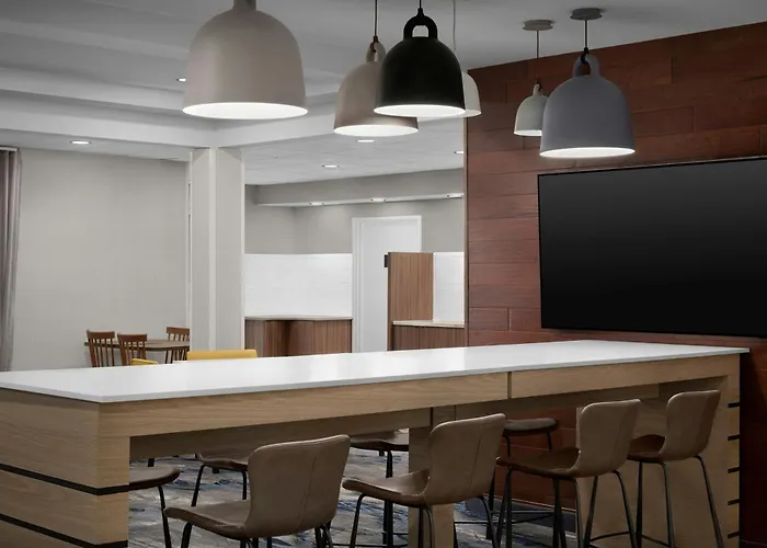 Fairfield Inn And Suites By Marriott Emporia I-95