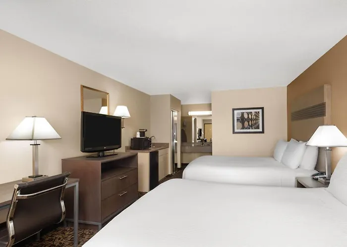 Hawthorn Suites By Wyndham Napa Valley