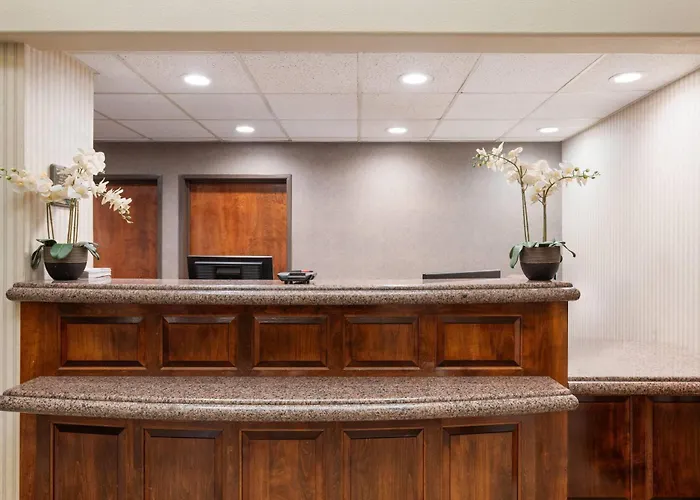 Hawthorn Suites By Wyndham Napa Valley