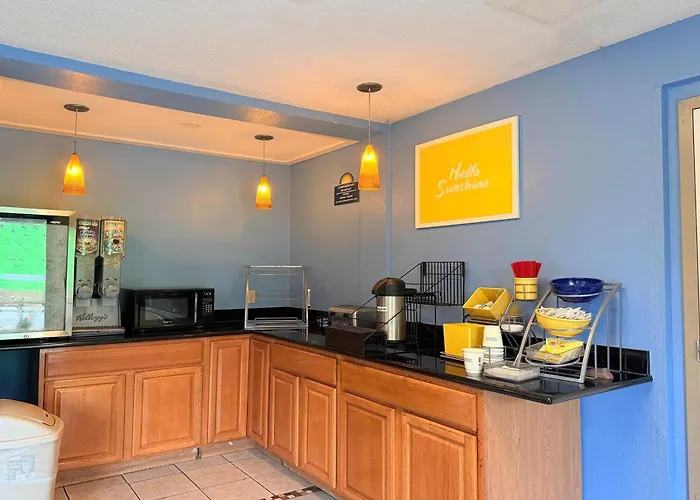 Days Inn By Wyndham Torrington