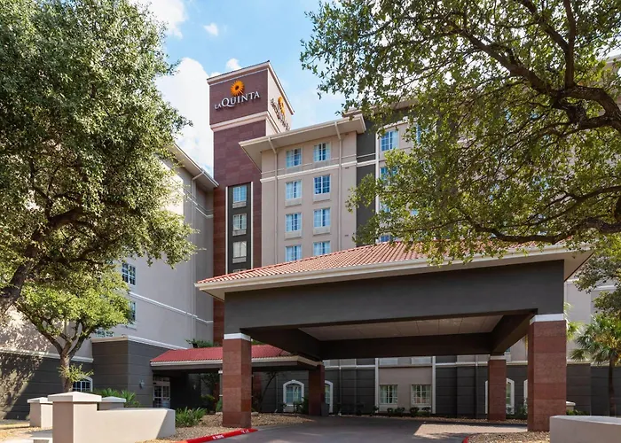 La Quinta By Wyndham San Antonio Airport