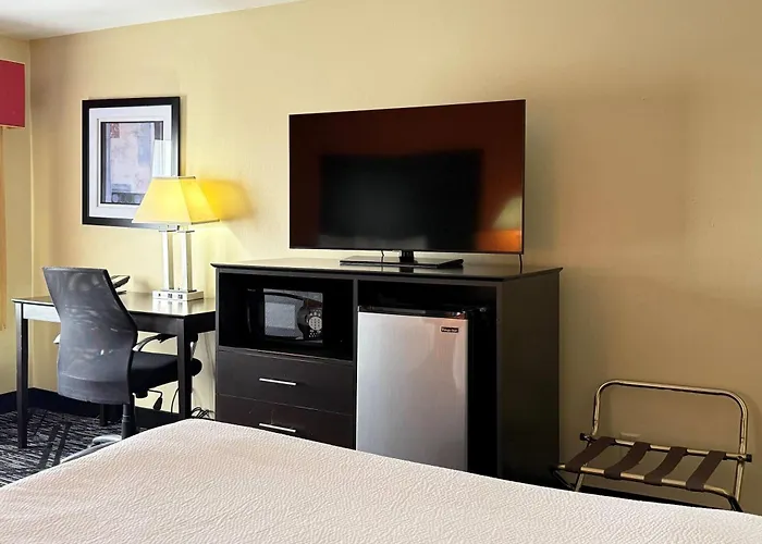Baymont By Wyndham Evansville North/Haubstadt