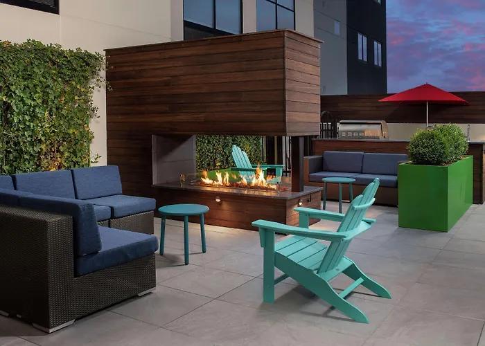 Home2 Suites By Hilton Nashville Downtown Convention Center