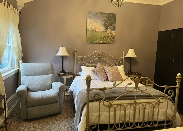 Abbey House Inn (Adults Only)