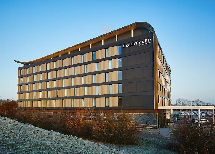 Courtyard By Marriott Oxford South