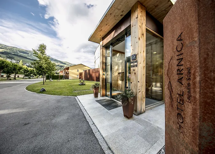 Hotel Arnica Scuol - Adults Only