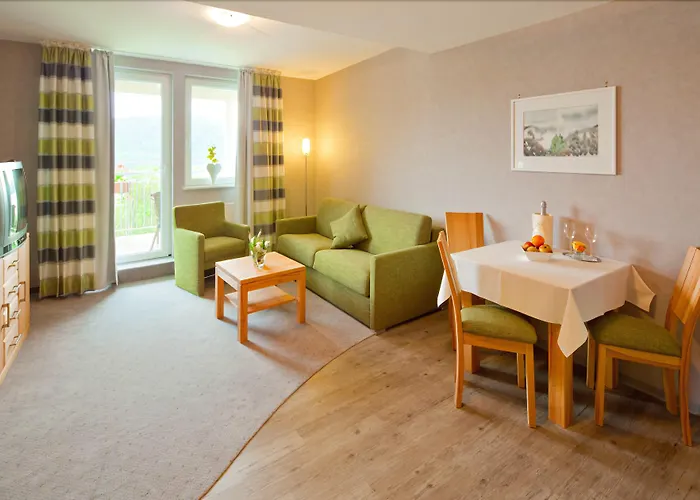 PlusNaturHotel direkt am Ederseeufer Waldhotel Wiesemann und Ferienapartments