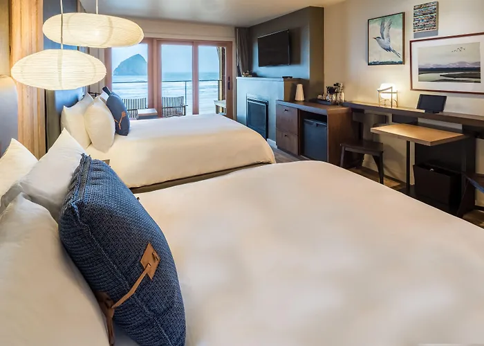 Headlands Coastal Lodge & Spa