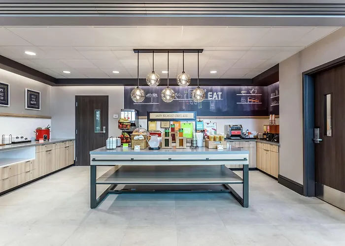 Hampton Inn Oakland Downtown-City Center