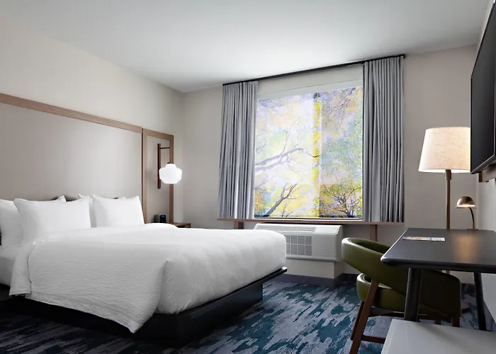 Fairfield Inn & Suites By Marriott Fayetteville