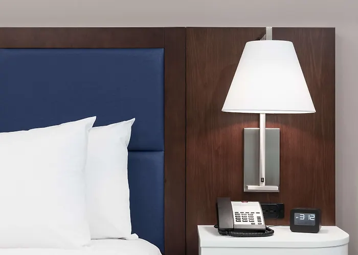 Hampton Inn & Suites Phoenix Downtown