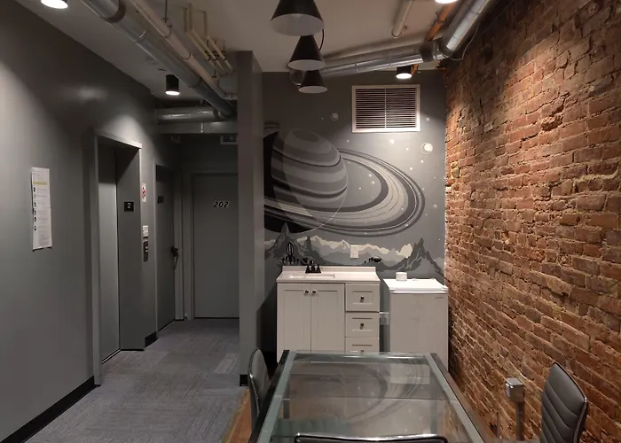 U Street Capsule Hostel