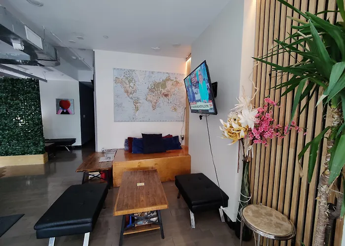 U Street Capsule Hostel