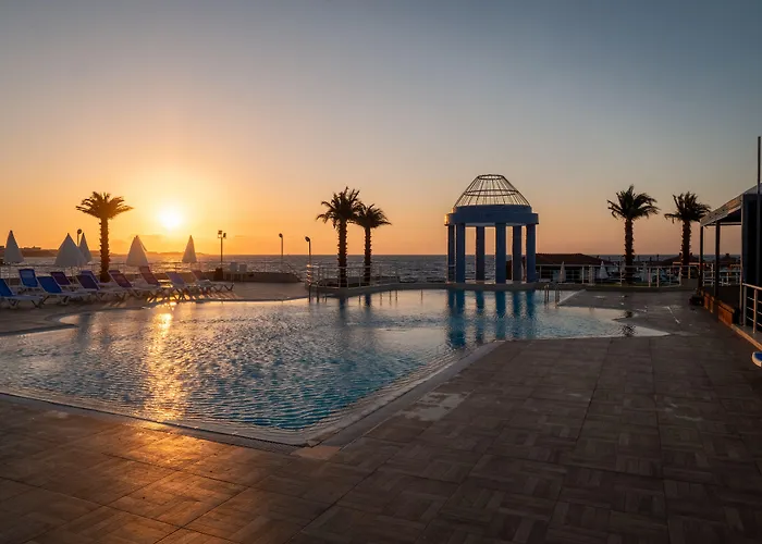 Dome Hotel