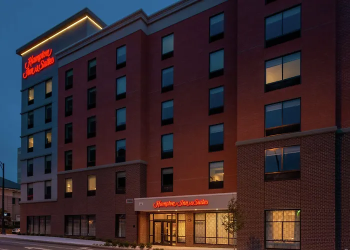 Hampton Inn & Suites Winston-Salem Downtown