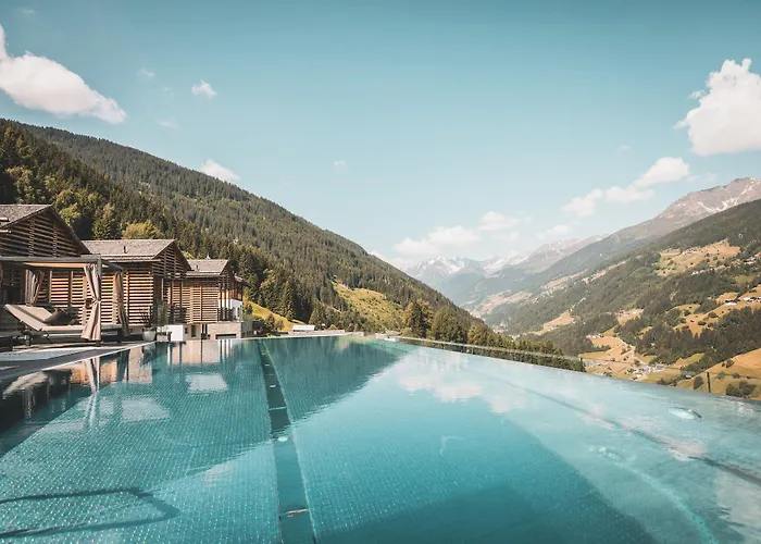 Boutique Hotel Und Chalets Bergwiesenglueck