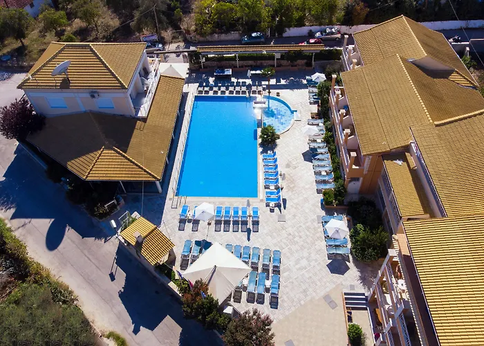 Kavos Plaza Hotel